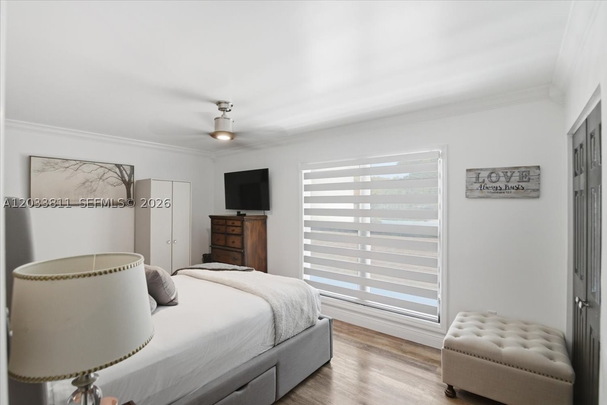 SUNSET PARK TOWN HOUSES - Residential Lease