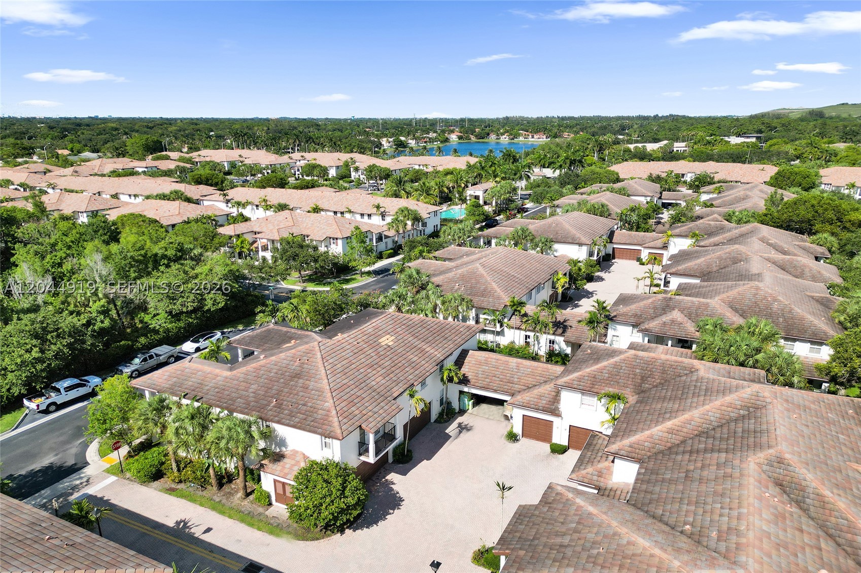 PALOMA LAKES - Residential