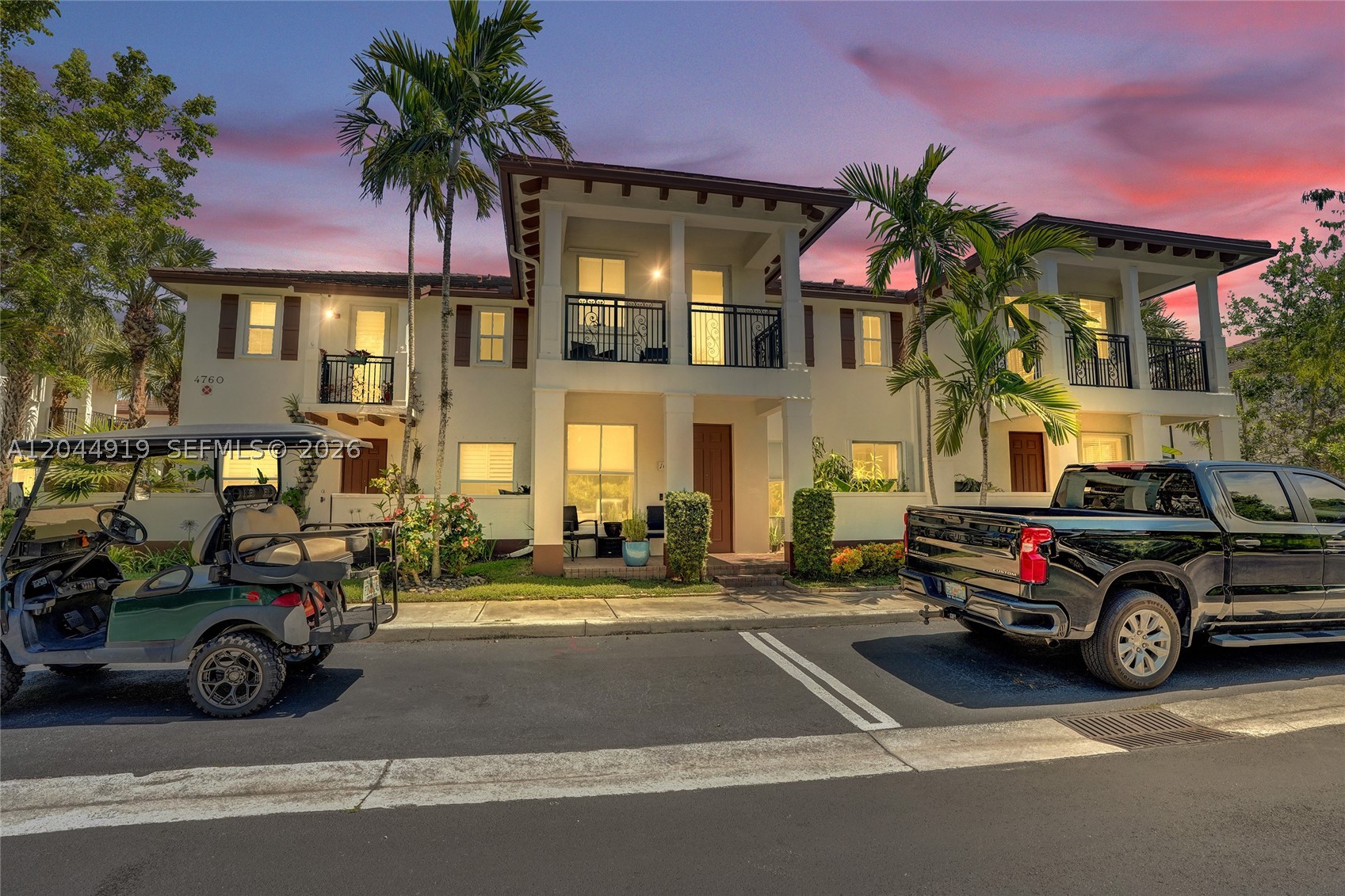 PALOMA LAKES - Residential