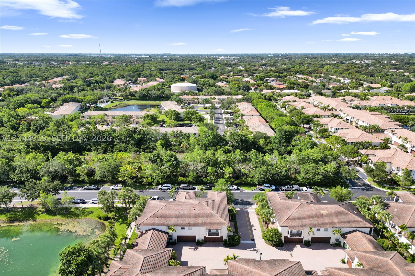 PALOMA LAKES - Residential
