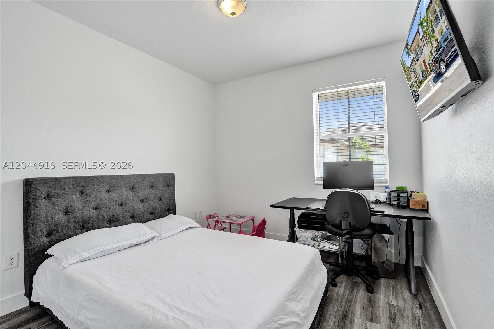 PALOMA LAKES - Residential