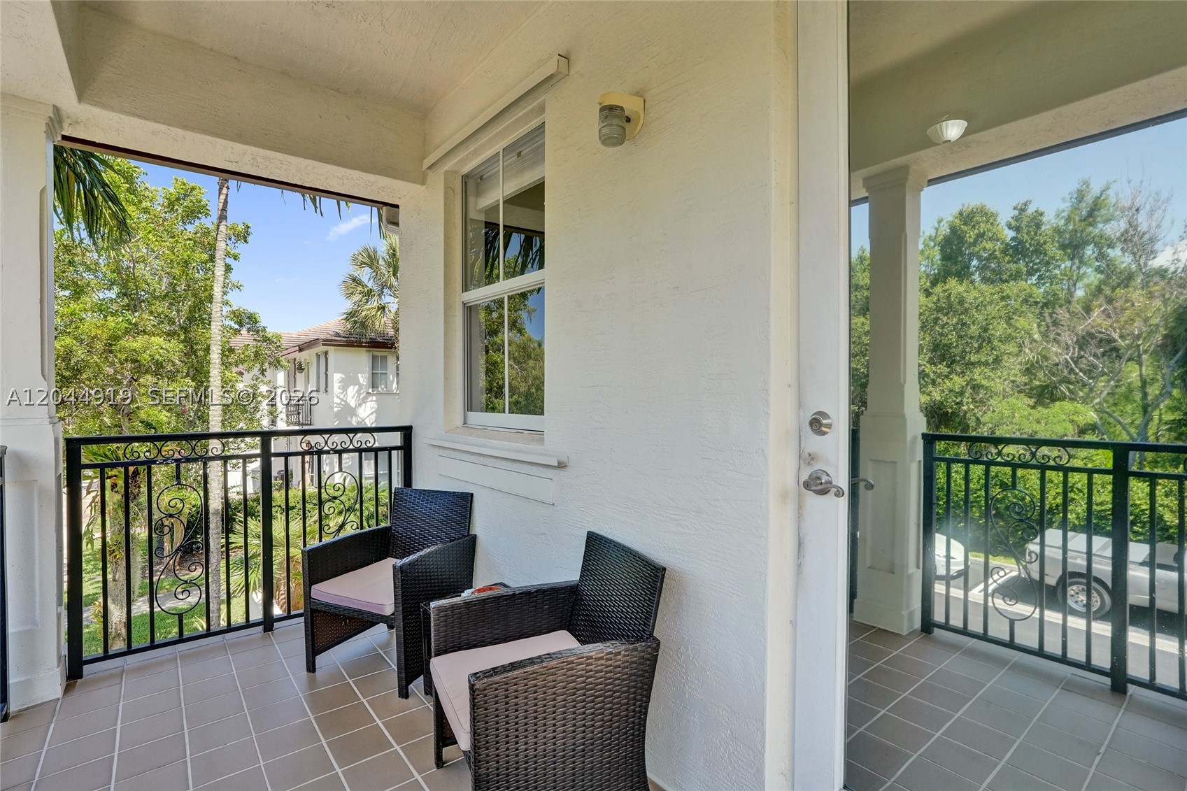 PALOMA LAKES - Residential