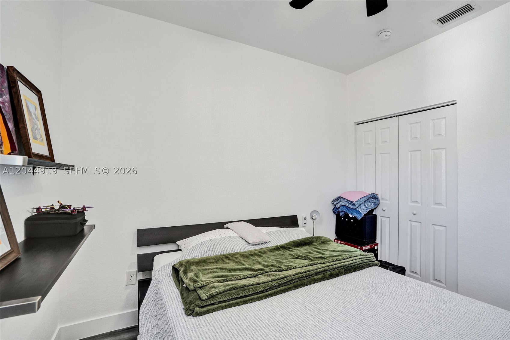 PALOMA LAKES - Residential