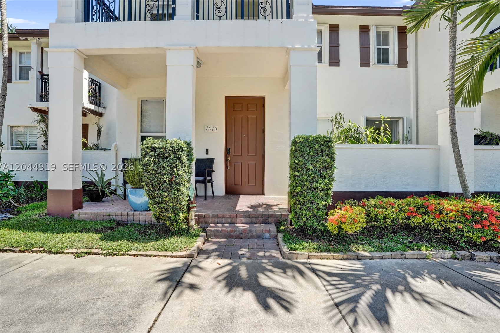 PALOMA LAKES - Residential