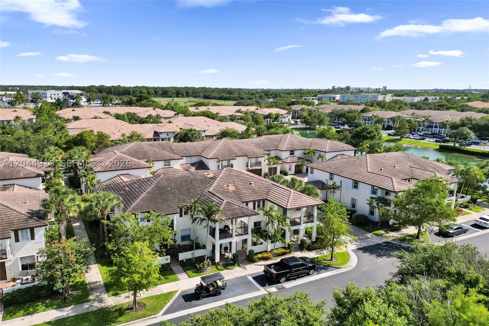 PALOMA LAKES - Residential