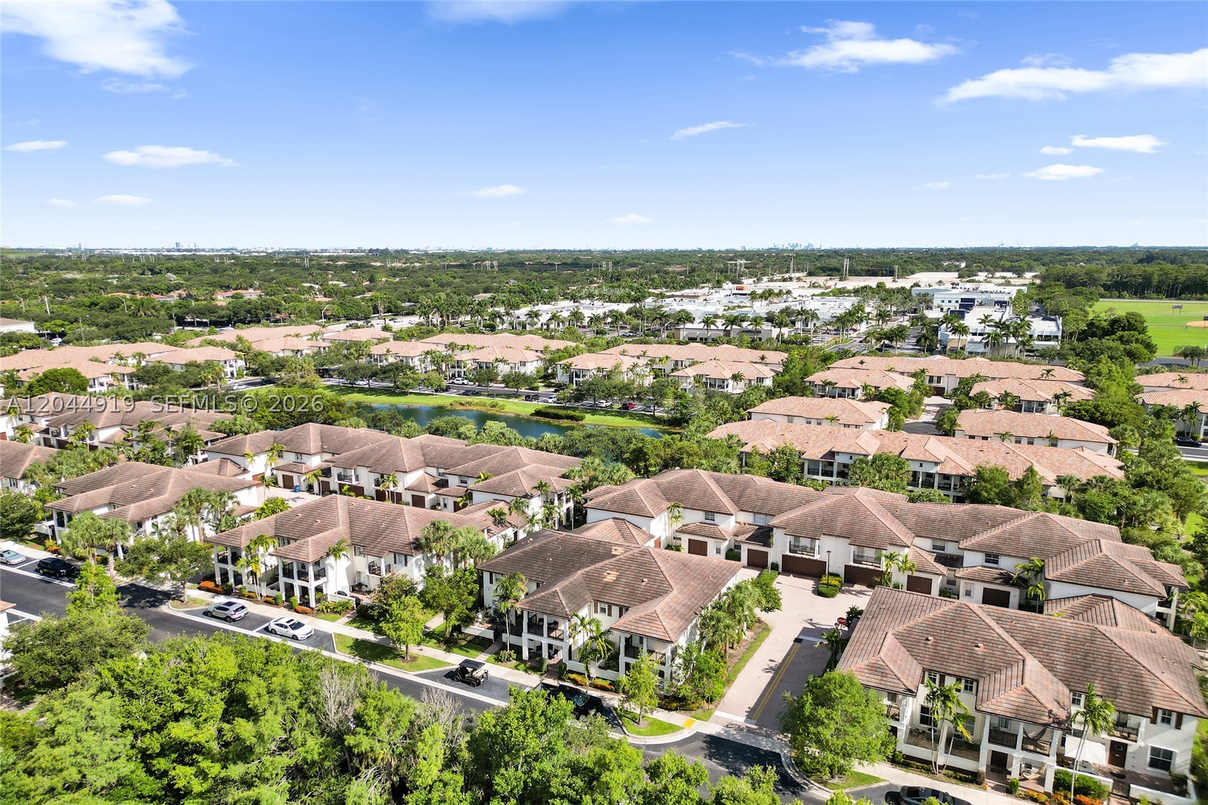 PALOMA LAKES - Residential