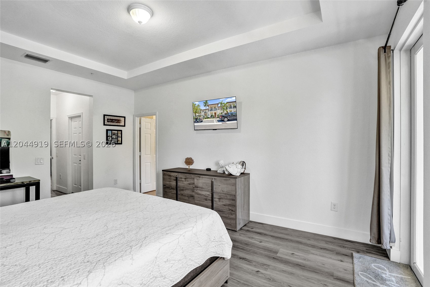 PALOMA LAKES - Residential