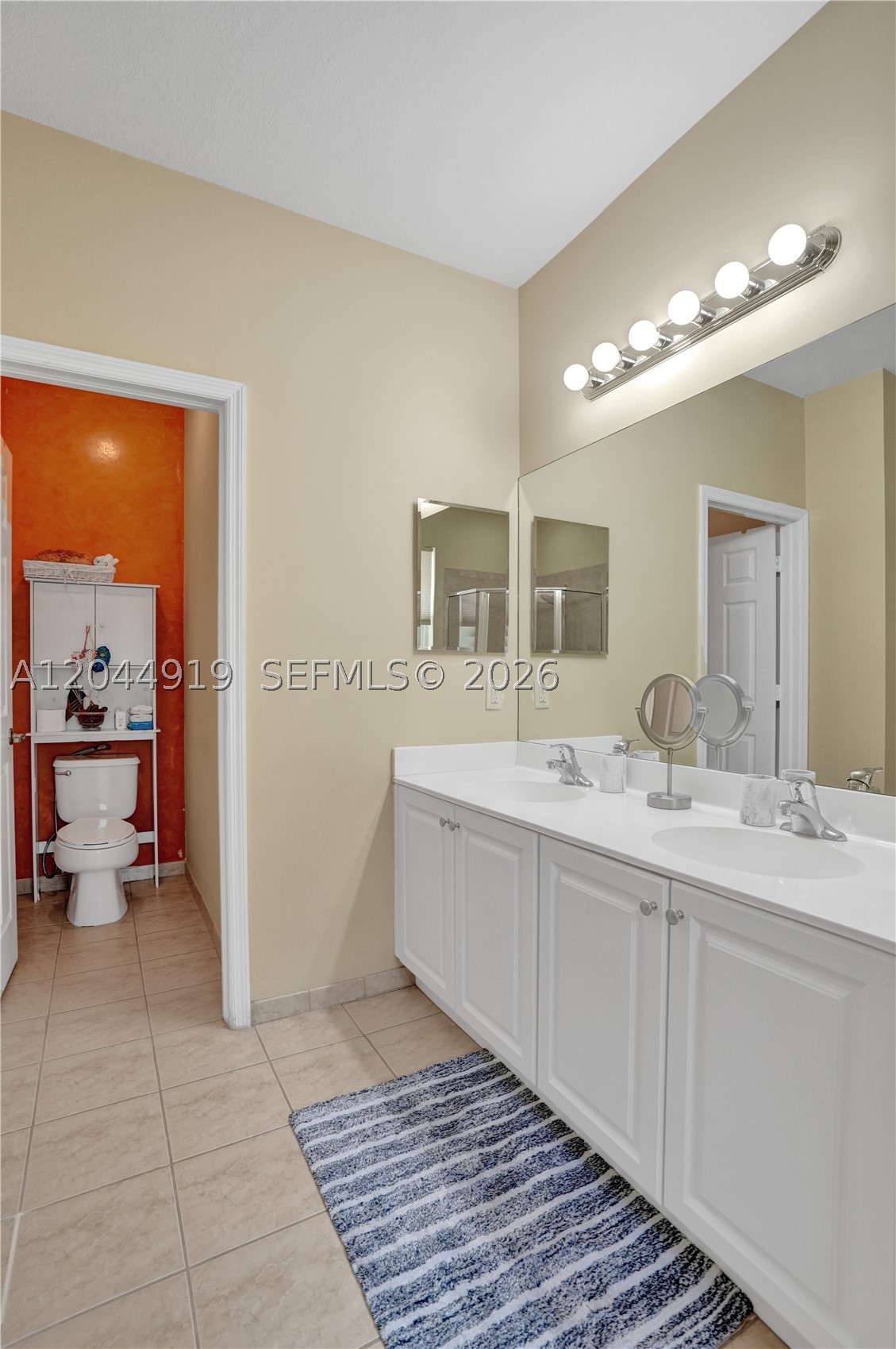 PALOMA LAKES - Residential