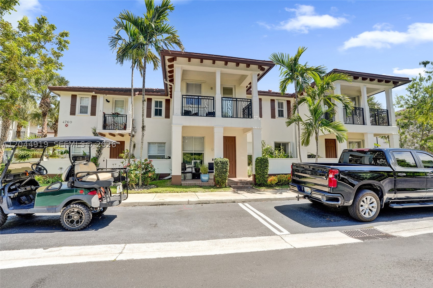 PALOMA LAKES - Residential