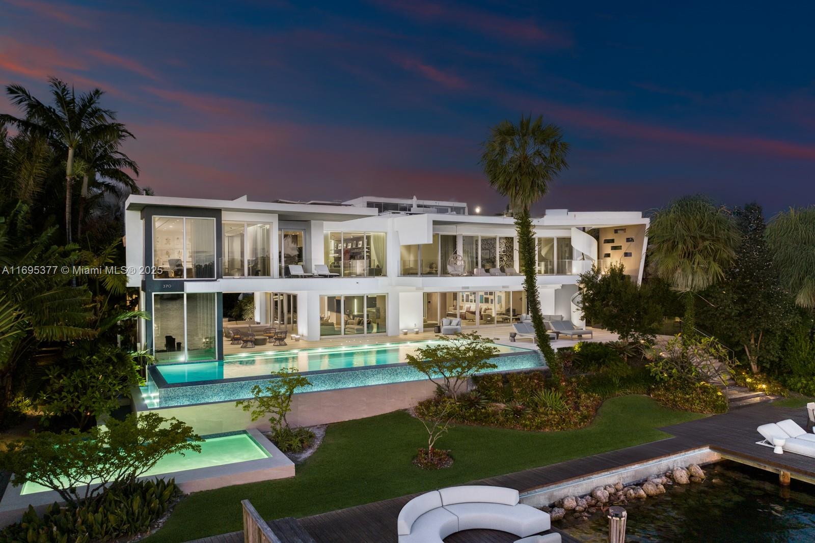 HIBISCUS ISLAND - Residential