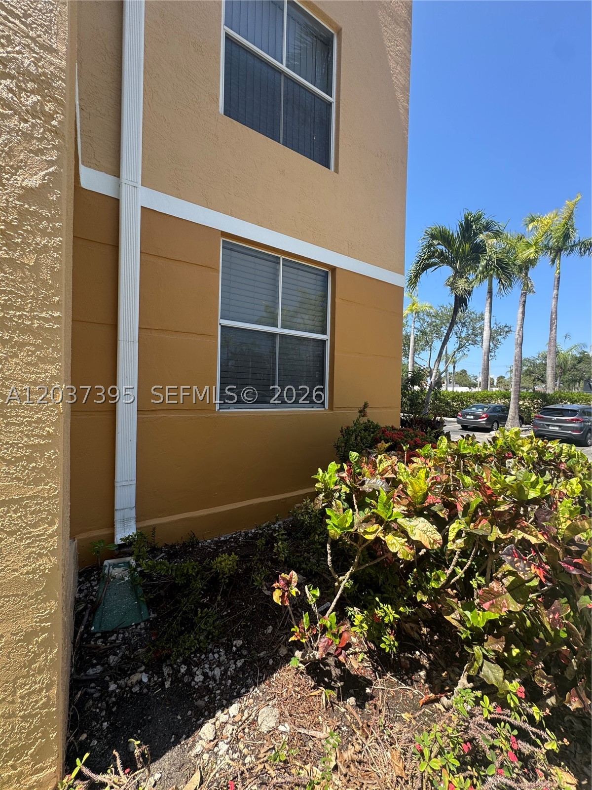 SHERIDAN EAST CONDO BLDG - Residential Lease