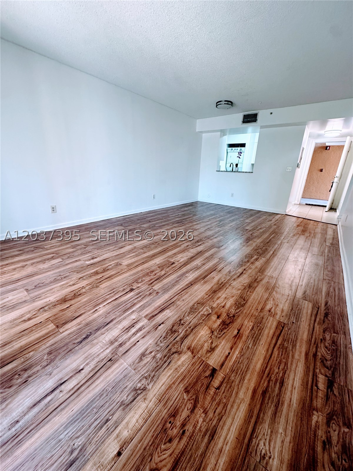 SHERIDAN EAST CONDO BLDG - Residential Lease