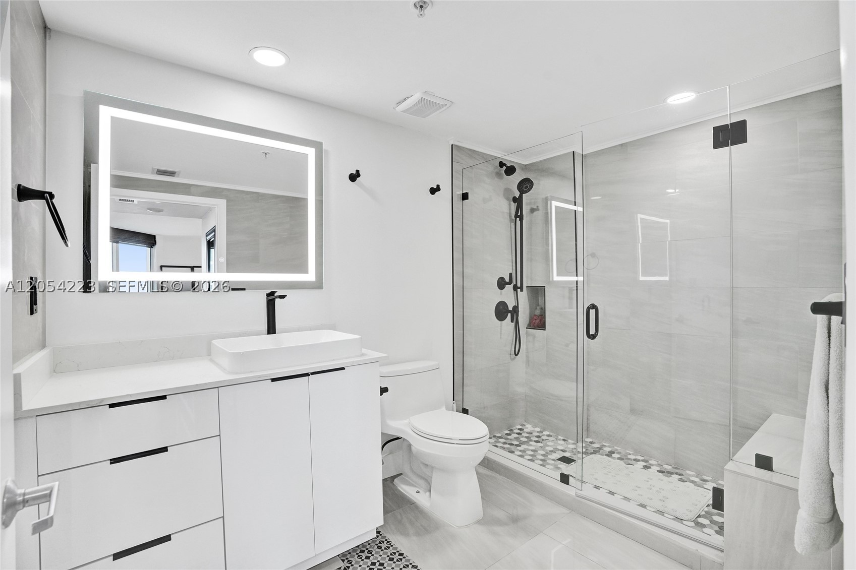 ONE MIAMI EAST CONDO - Residential