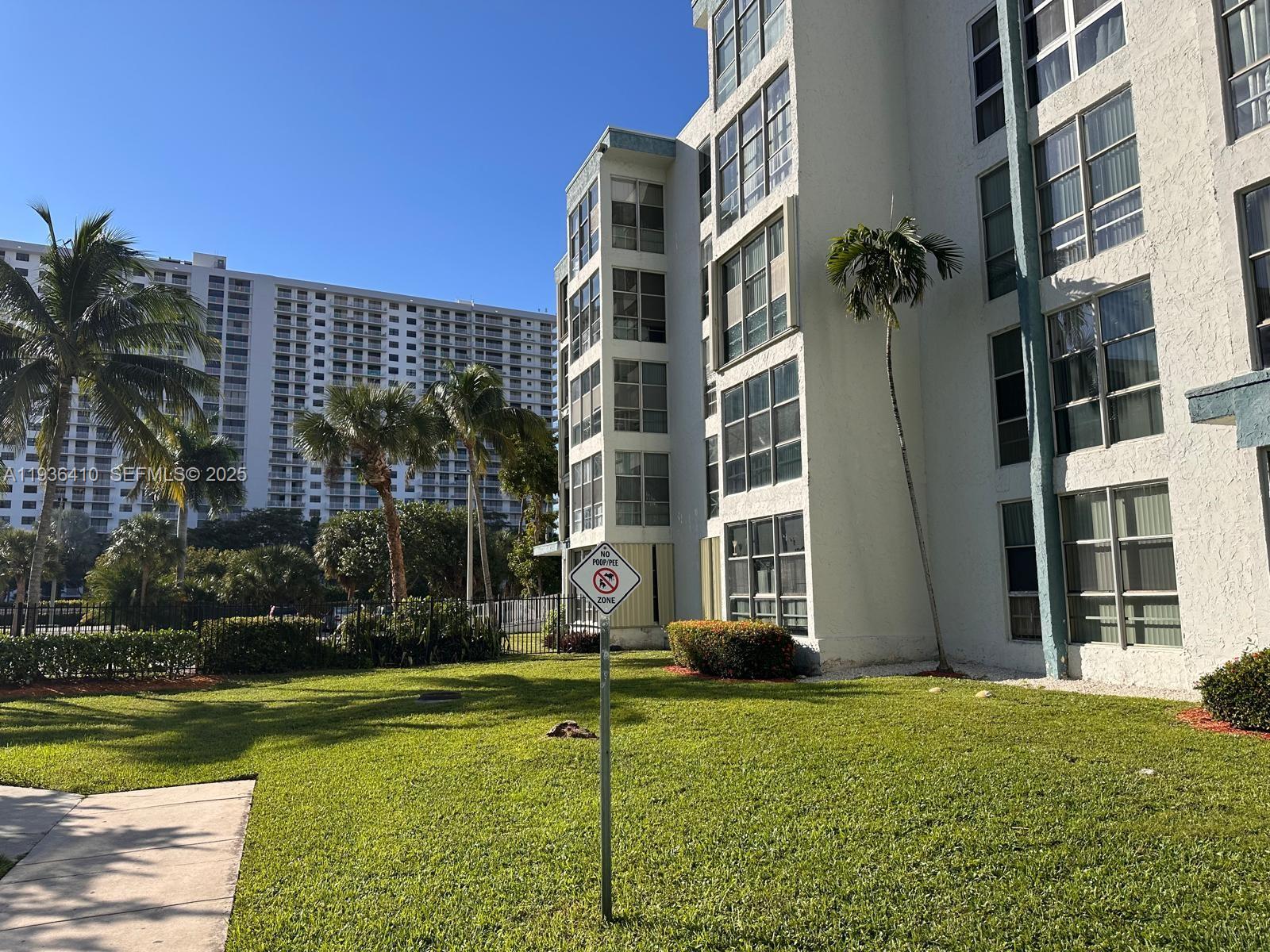 AVILA CONDO - Residential