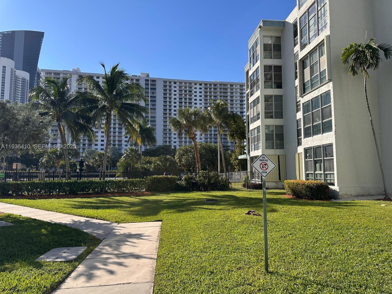 AVILA CONDO - Residential