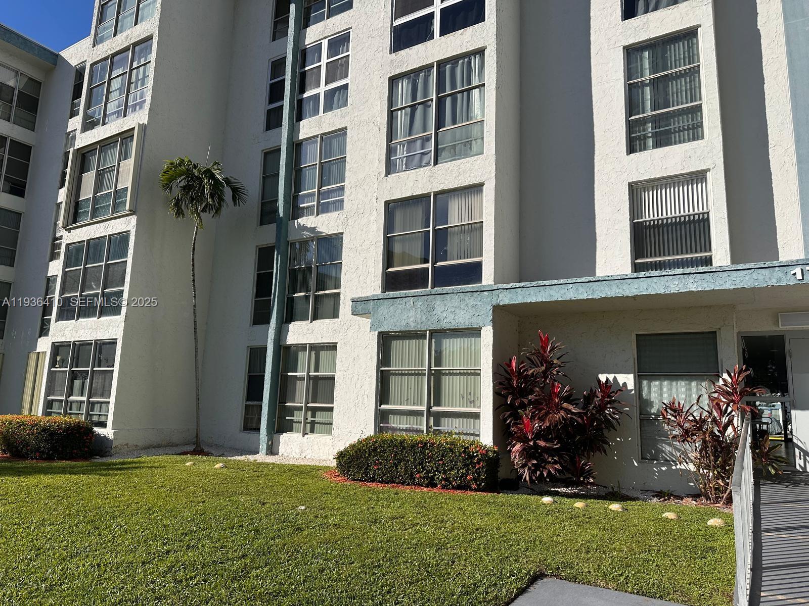 AVILA CONDO - Residential