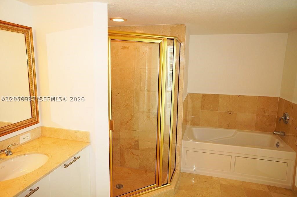 1800 CLUB CONDO - Residential