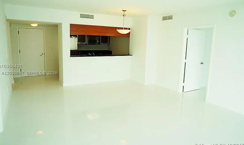 1800 CLUB CONDO - Residential