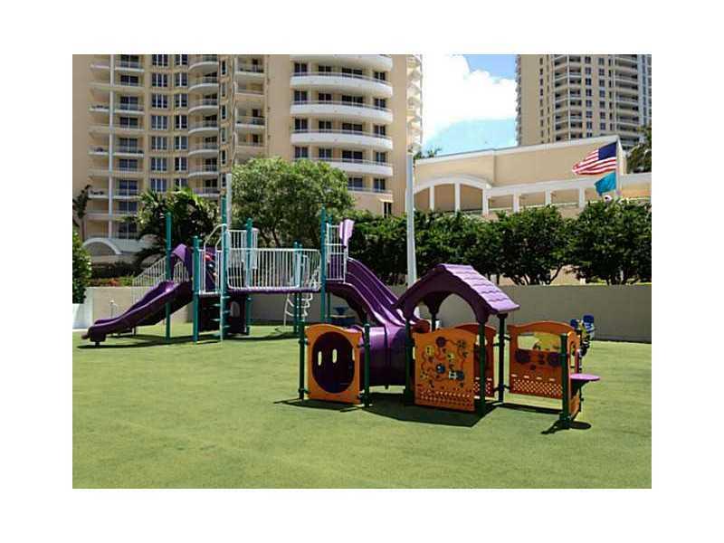 COURTS AT BRICKELL KEY - Residential Lease