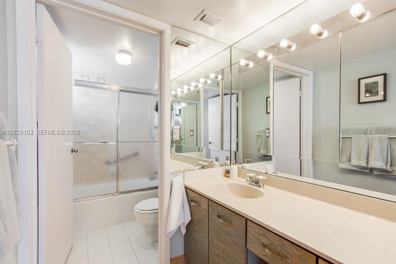 OCEANFRONT PLAZA CONDO - Residential Lease