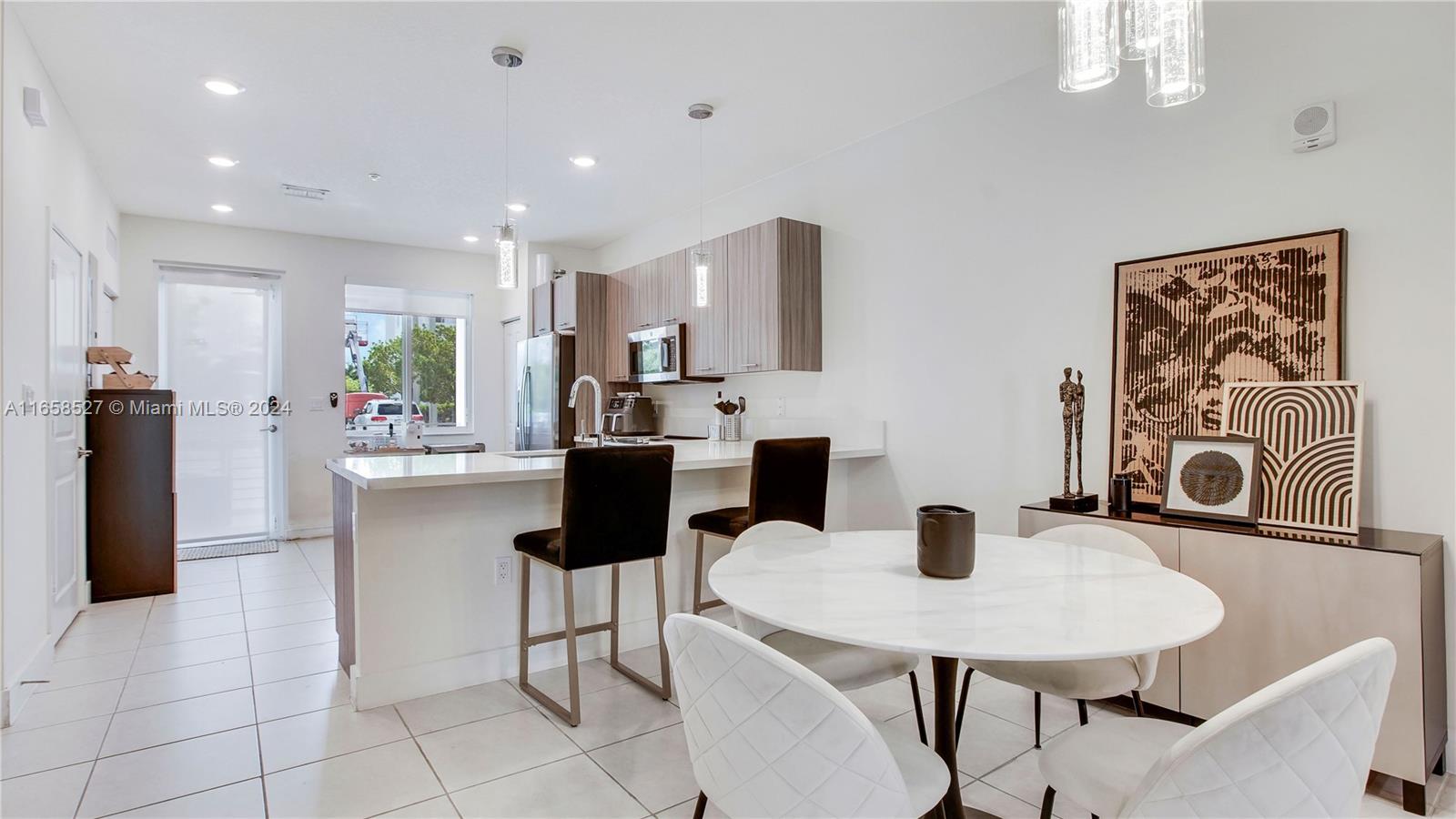 LANDMARK AT DORAL - Residential