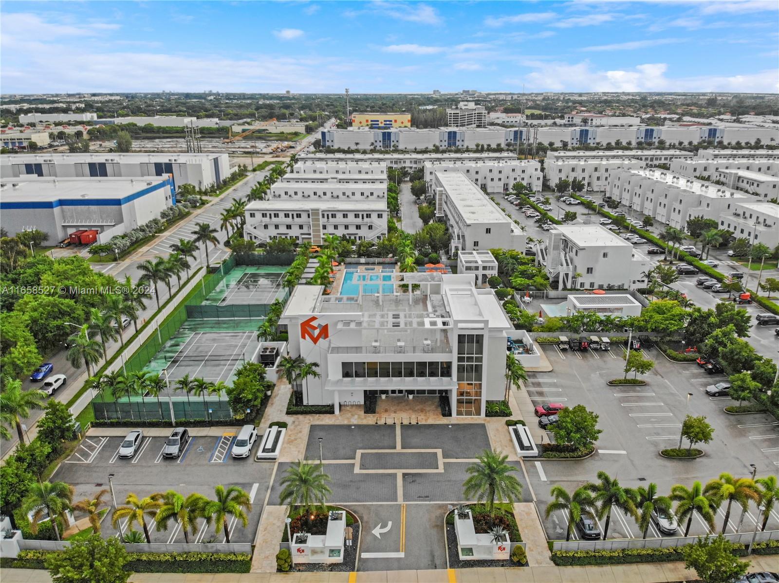 LANDMARK AT DORAL - Residential