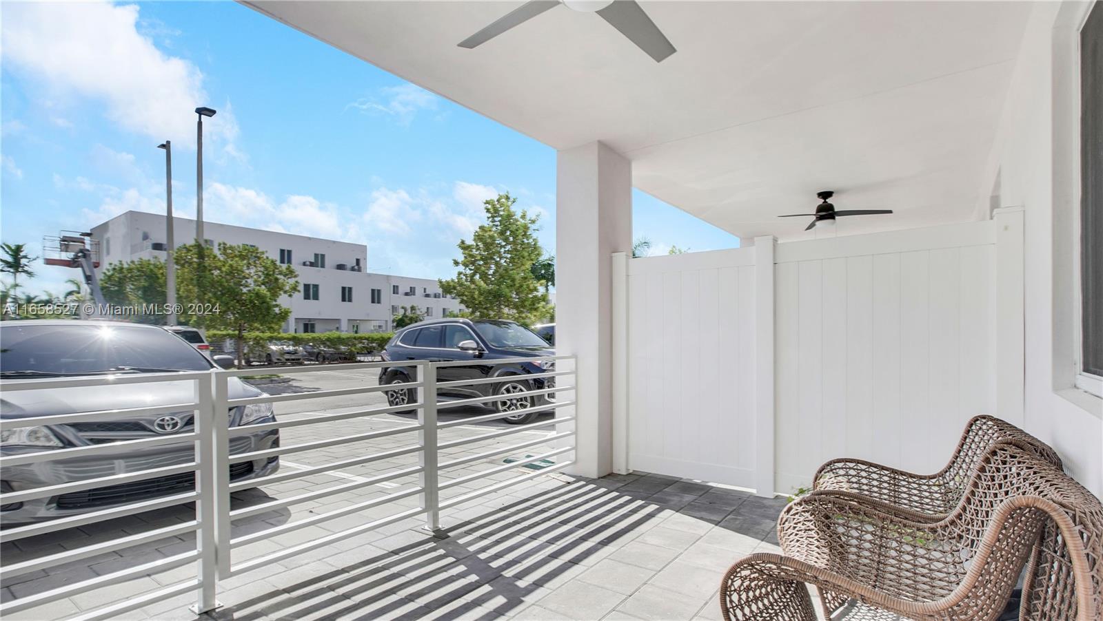 LANDMARK AT DORAL - Residential