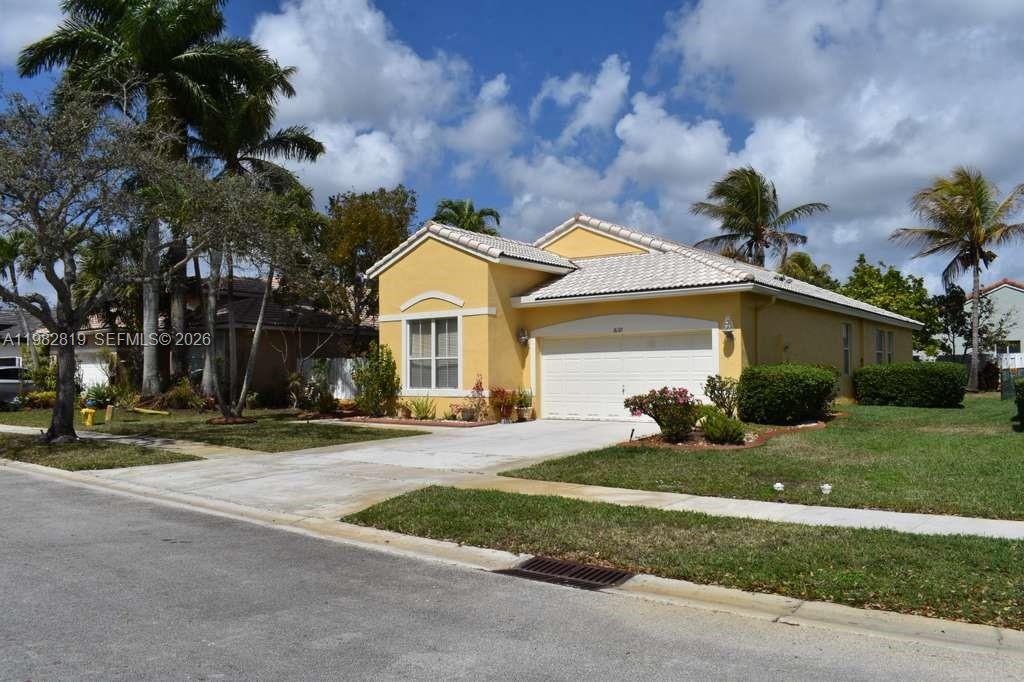 HEFTLER HOMES AT PEMBROKE - Residential