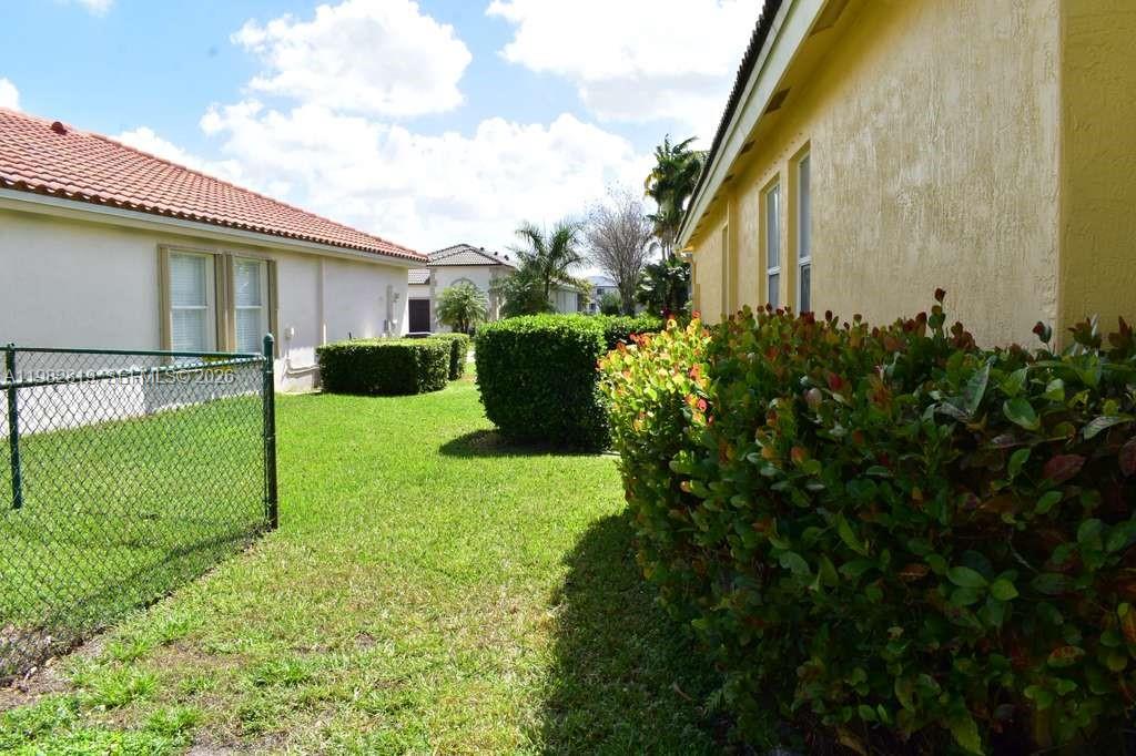 HEFTLER HOMES AT PEMBROKE - Residential