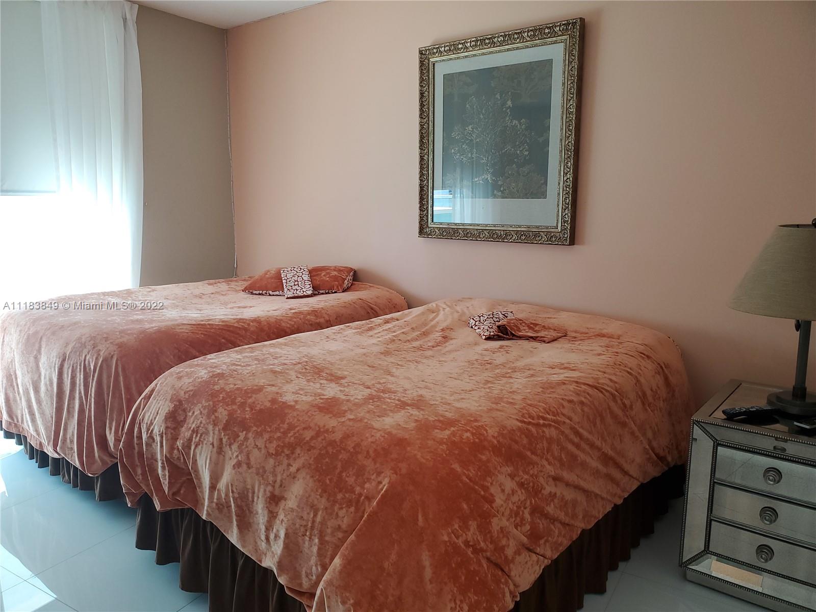 ST TROPEZ ON THE BAY 1 CO - Residential Lease