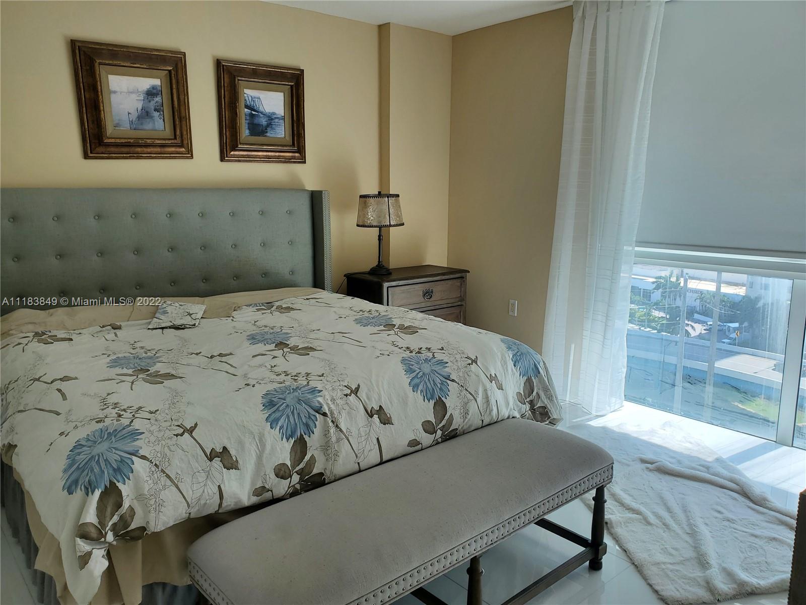 ST TROPEZ ON THE BAY 1 CO - Residential Lease