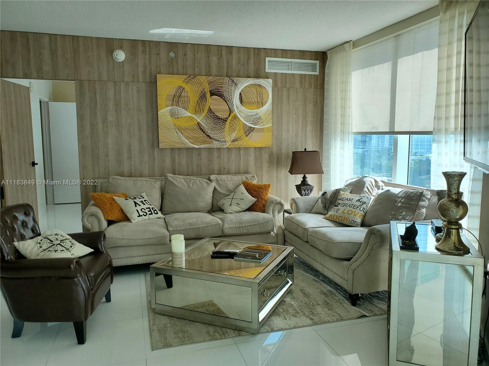 ST TROPEZ ON THE BAY 1 CO - Residential Lease