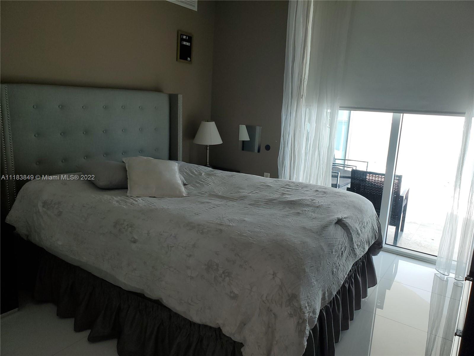 ST TROPEZ ON THE BAY 1 CO - Residential Lease