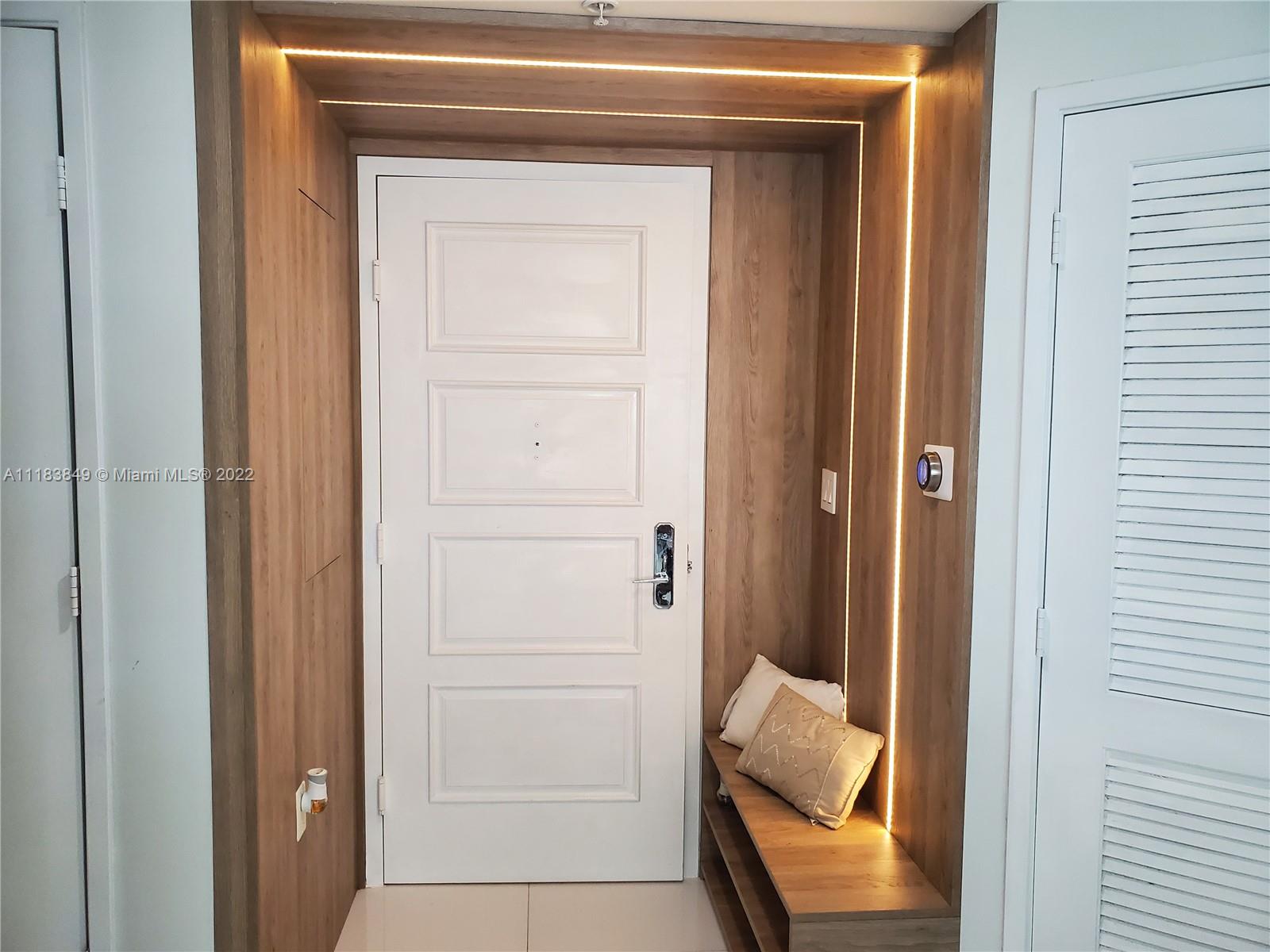 ST TROPEZ ON THE BAY 1 CO - Residential Lease