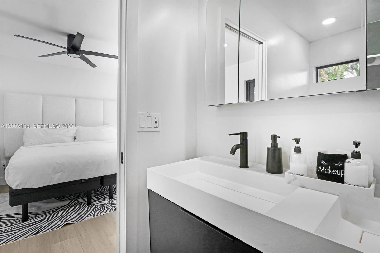 LAUDERDALE PARK 6-33 1/2 - Residential