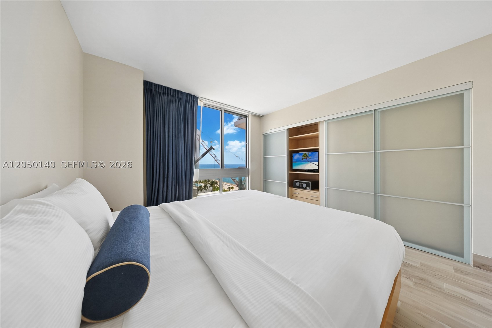 M RESORT RESIDENCES CONDO - Residential
