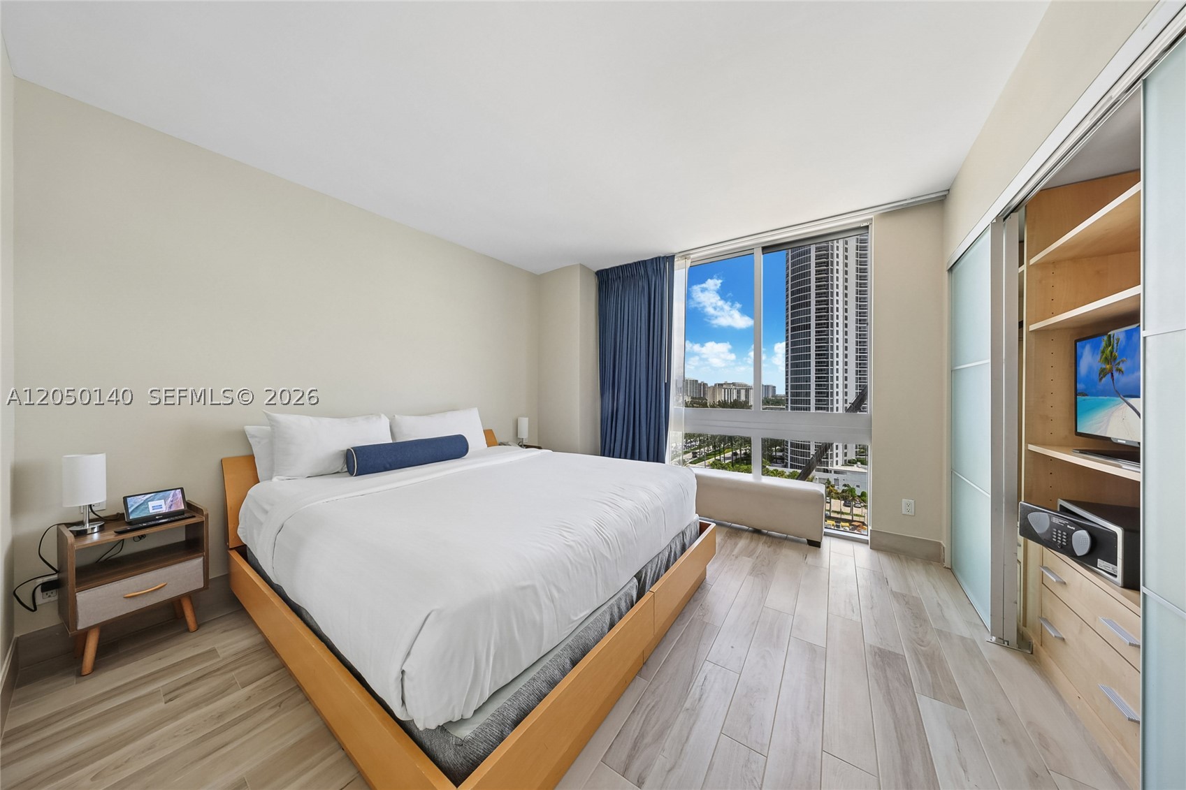 M RESORT RESIDENCES CONDO - Residential