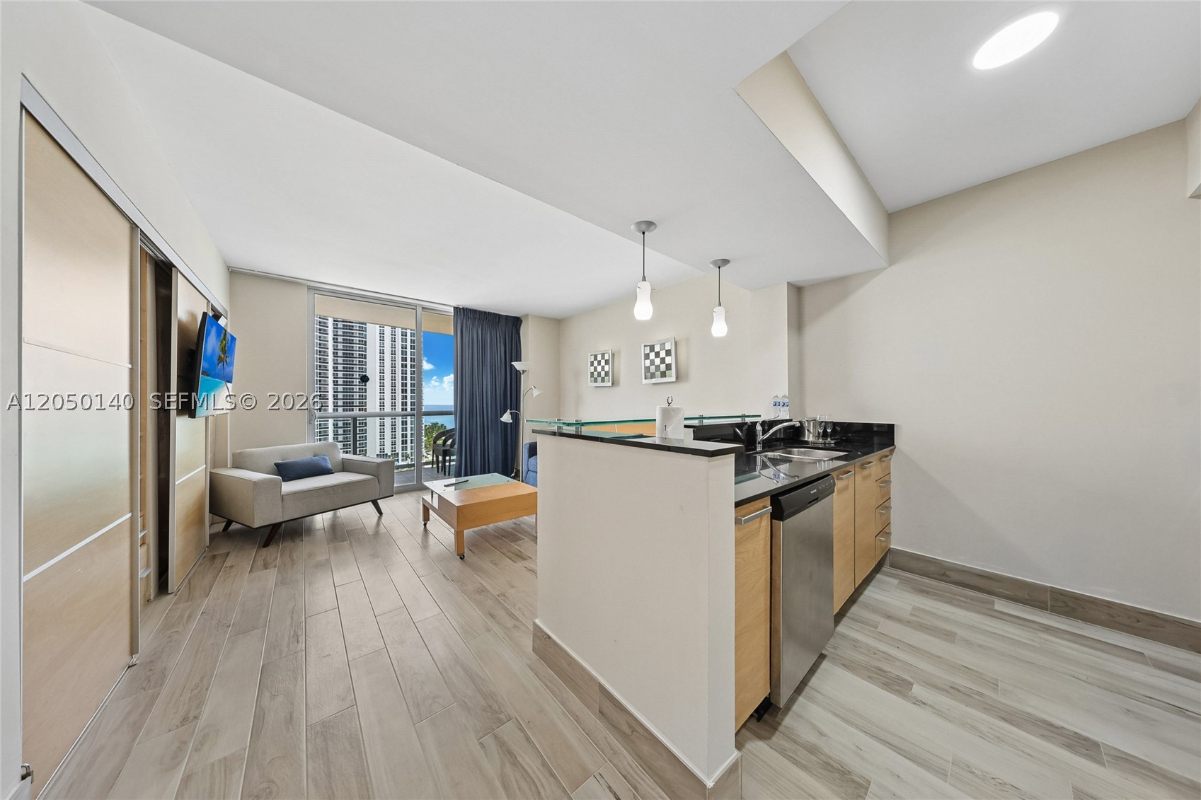 M RESORT RESIDENCES CONDO - Residential
