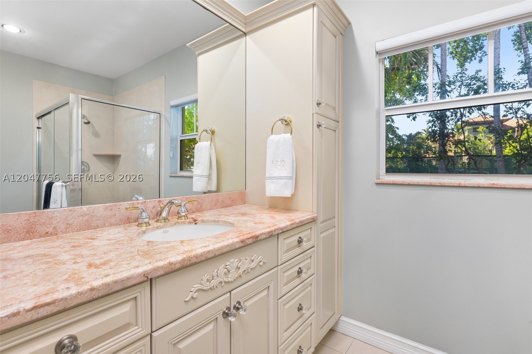 CYPRESS POINT - Residential