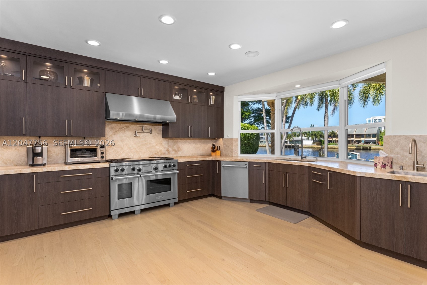 CYPRESS POINT - Residential