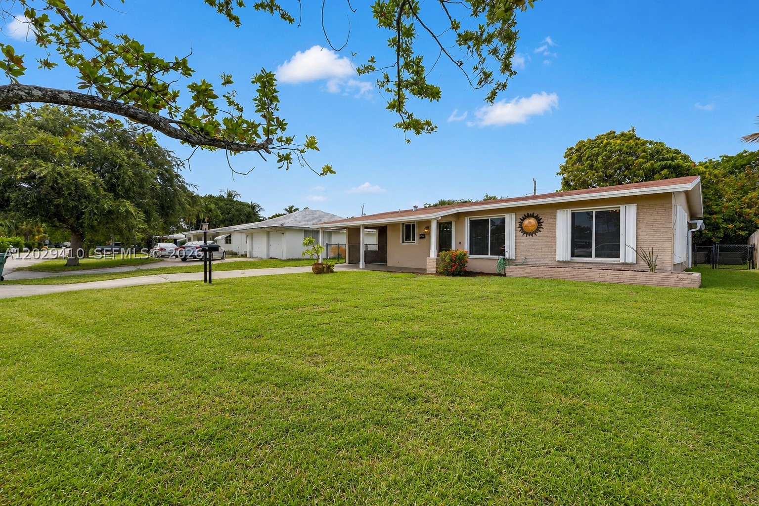NORTH ANDREWS GARDENS - Residential