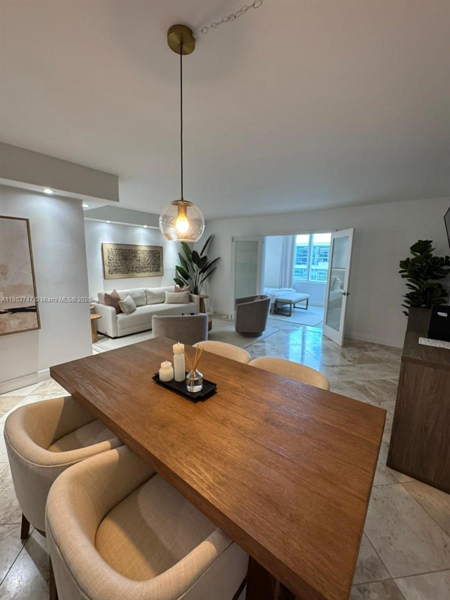 RONEY PALACE CONDO - Residential