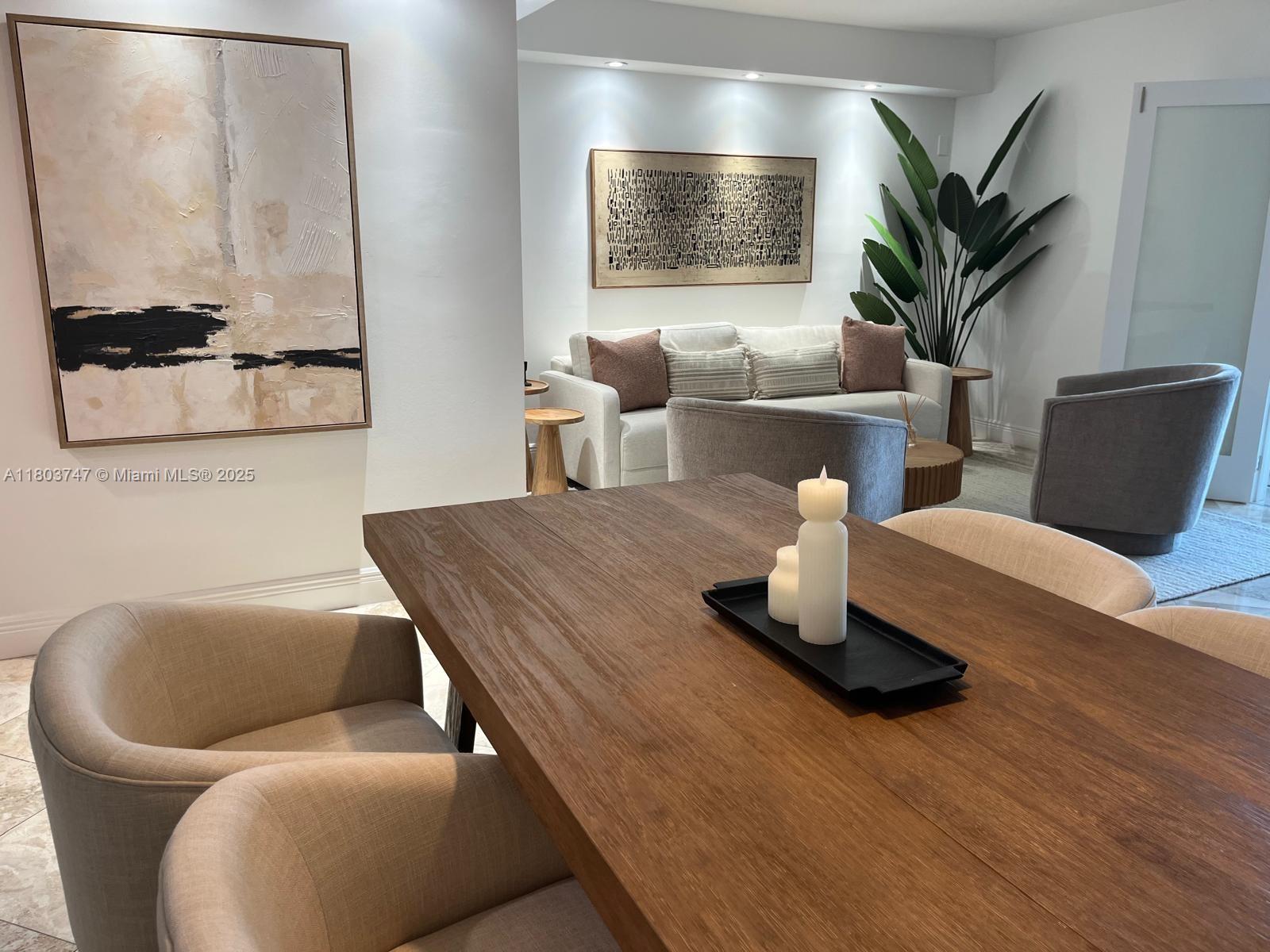 RONEY PALACE CONDO - Residential