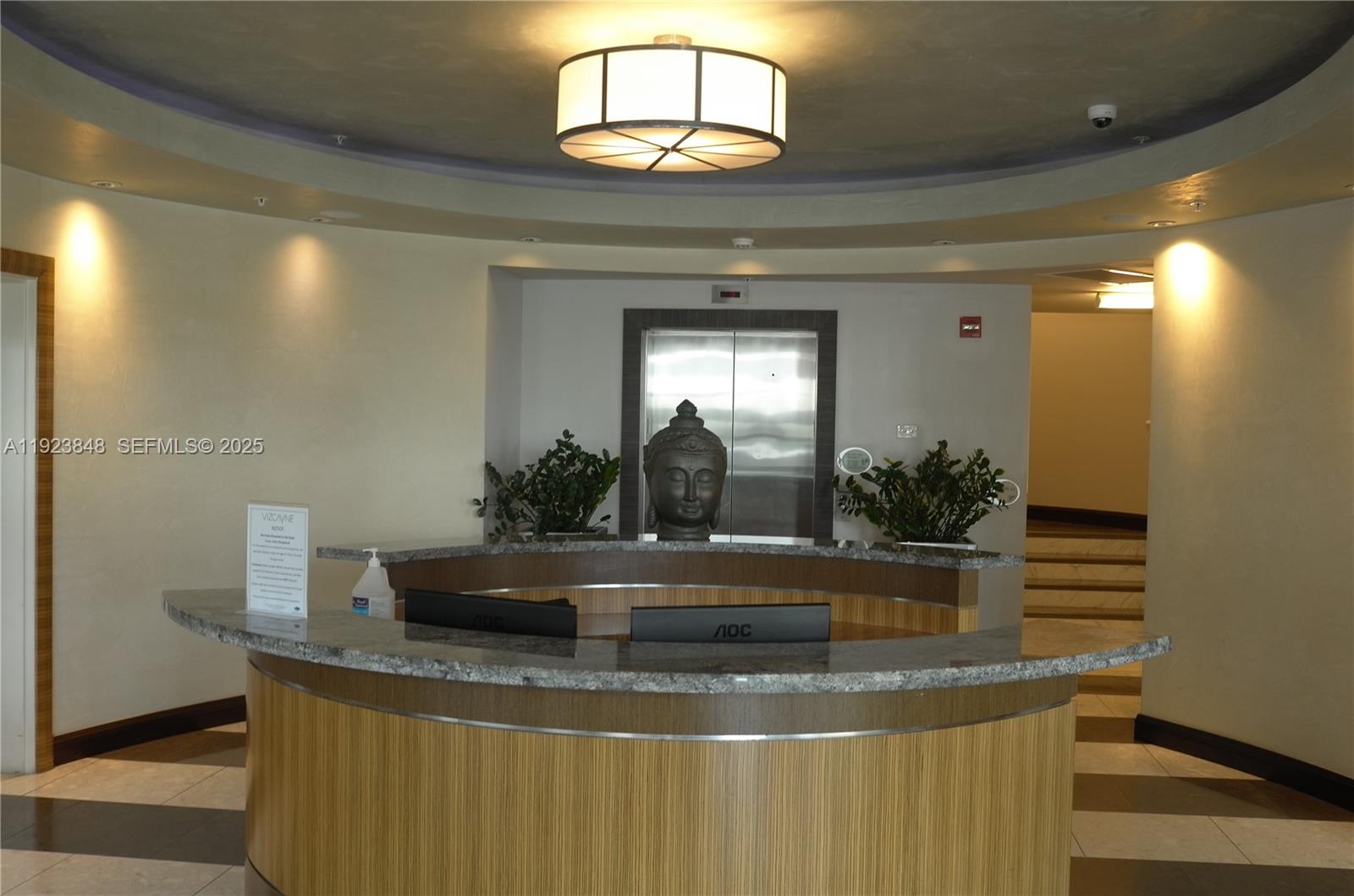 VIZCAYNE SOUTH CONDO - Residential