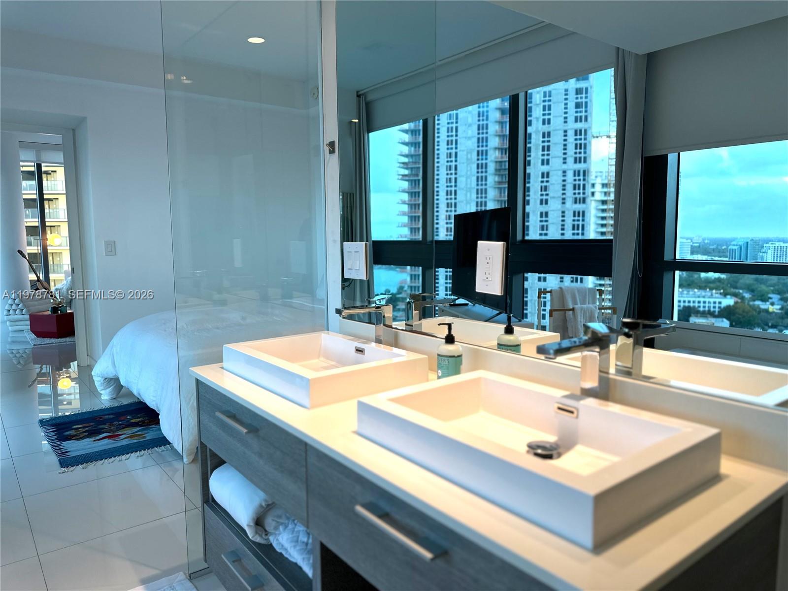 PARAISO BAY CONDO - Residential Lease