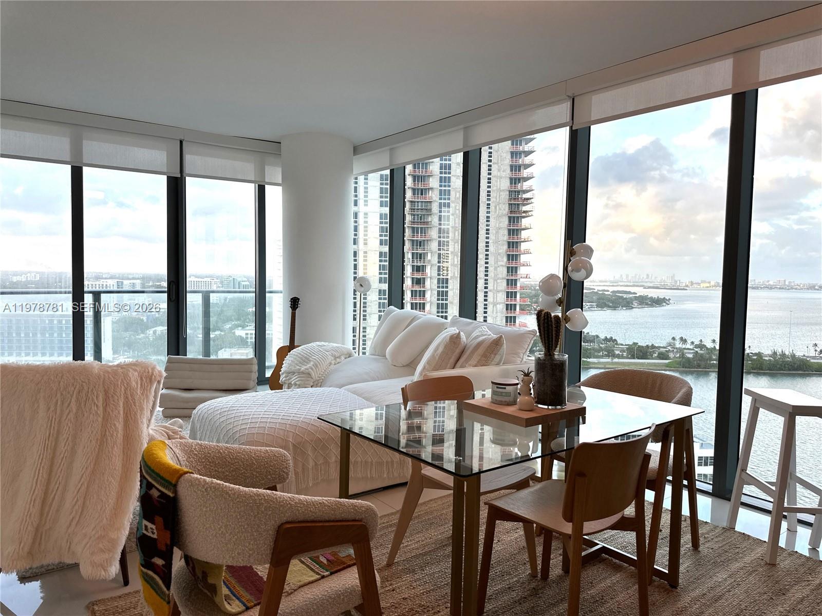 PARAISO BAY CONDO - Residential Lease