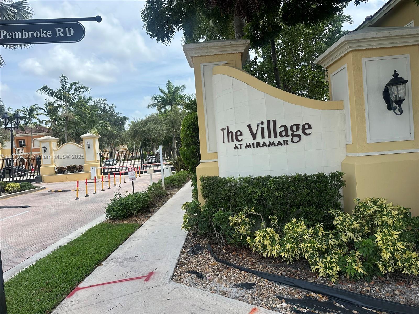 VILLAGE WALK - Residential