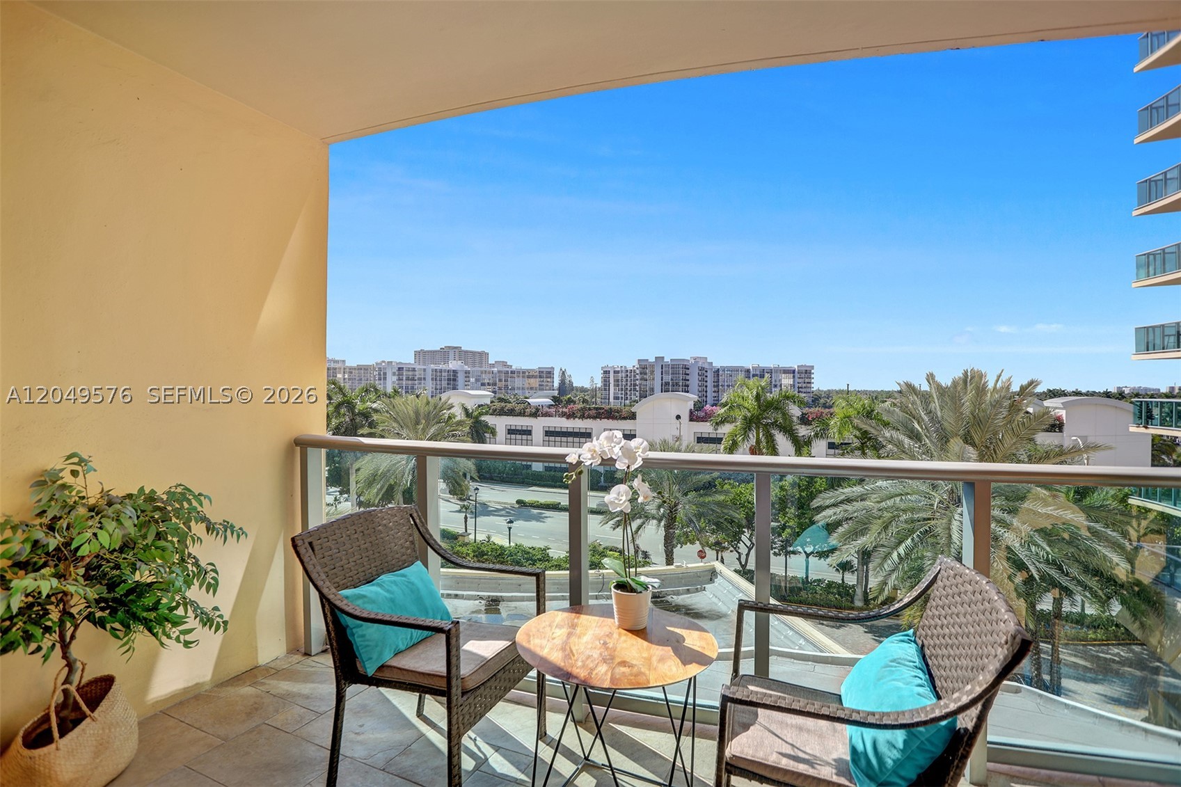 WAVE CONDO - Residential Lease