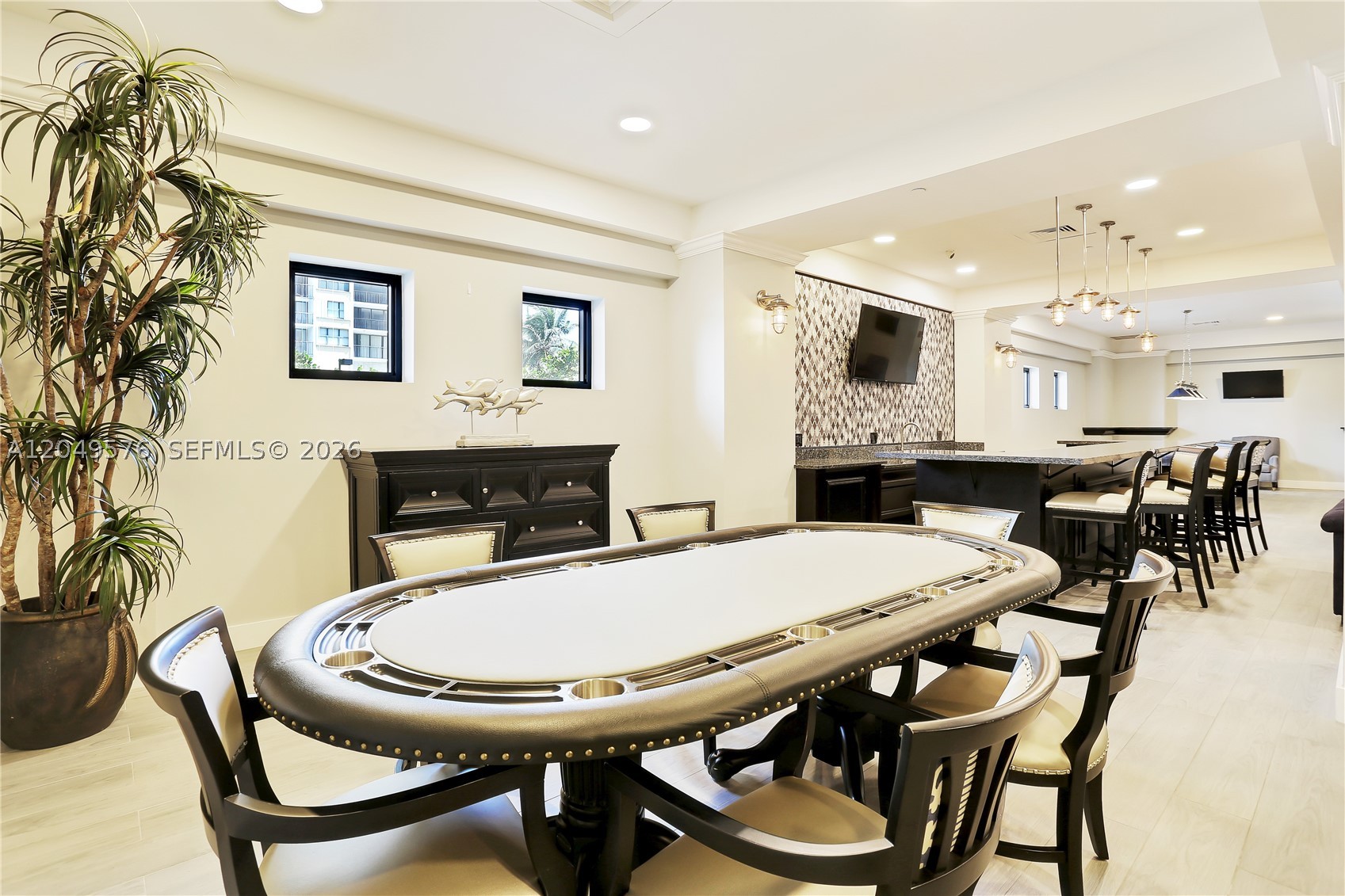 WAVE CONDO - Residential Lease