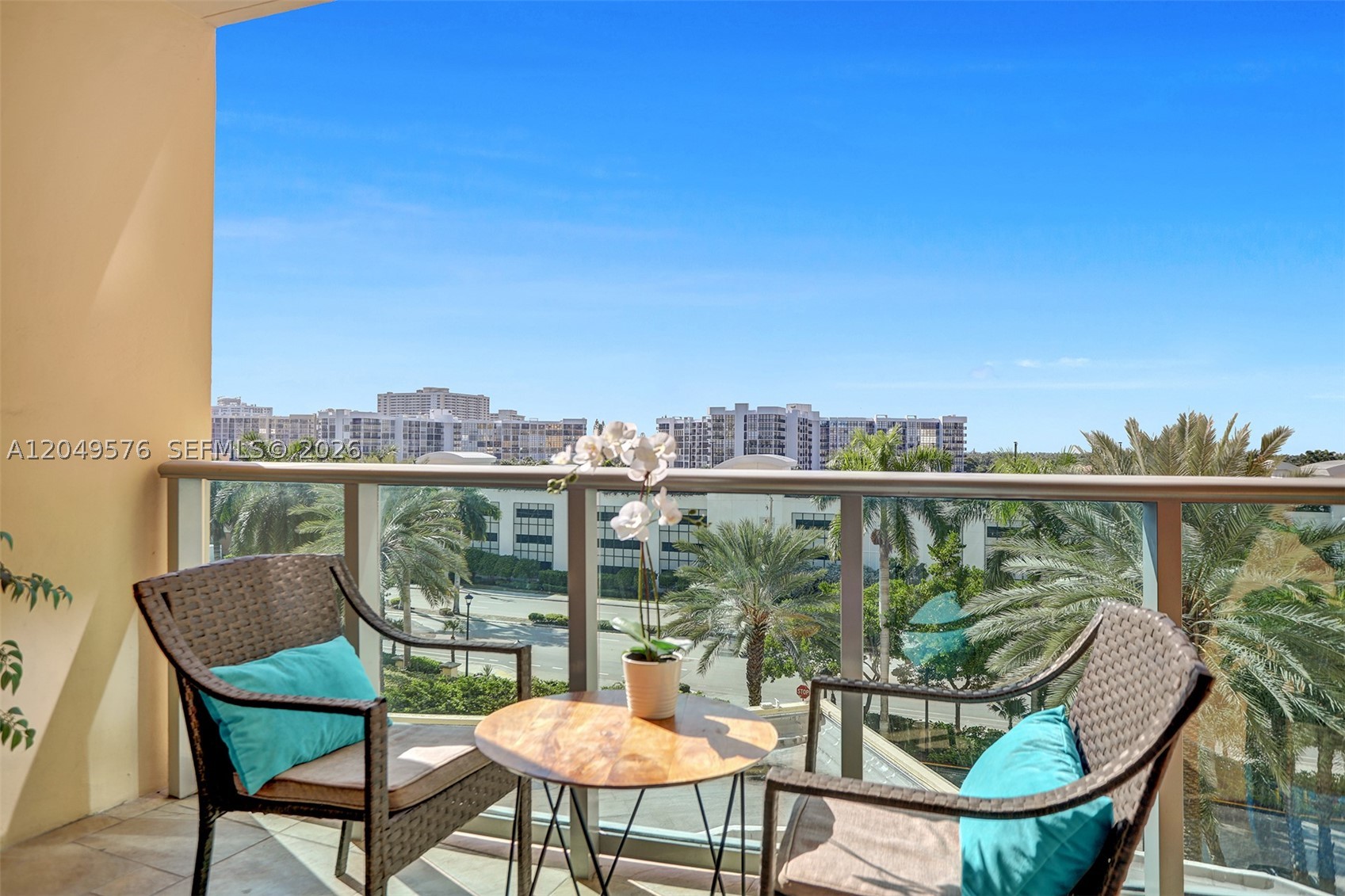 WAVE CONDO - Residential Lease